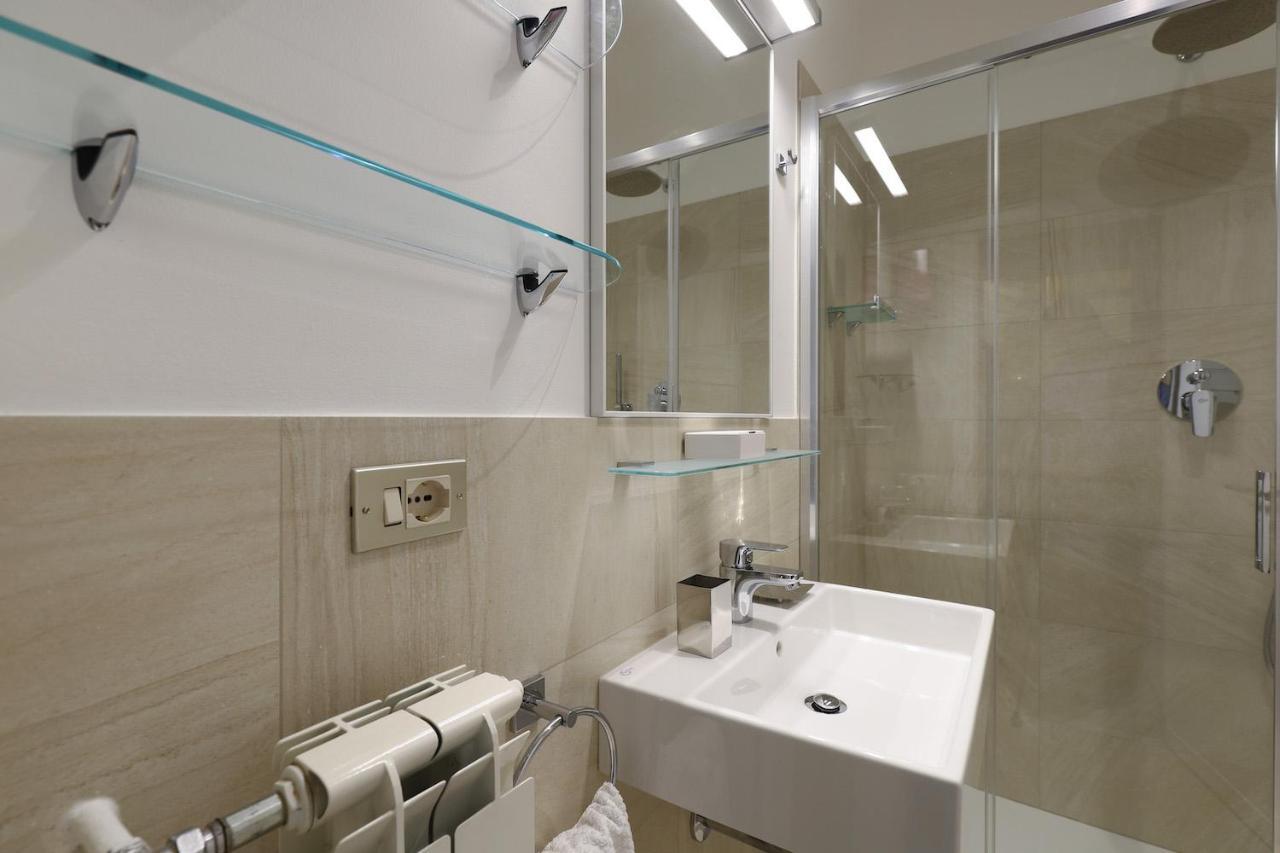 Contempora Apartments - Elvezia 8 - E51 Milaan Buitenkant foto